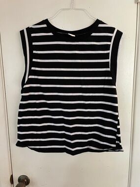 Wiholl Women’s Cap Sleeve Crew Neck Size Medium